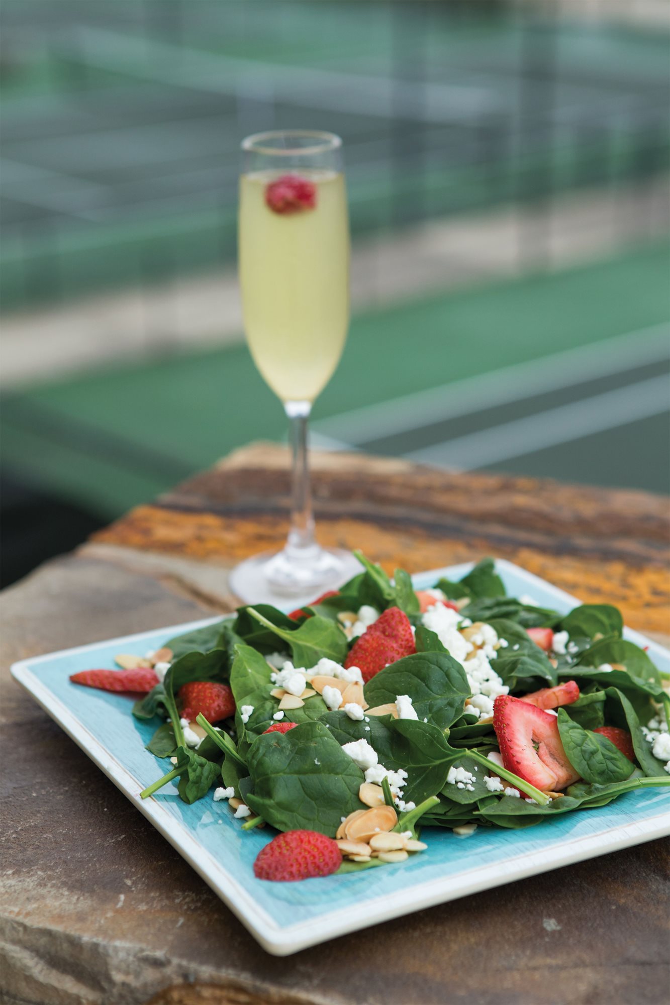 salad-champagne-tennis